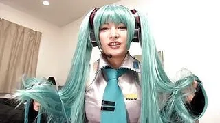 Anime Kızı Vajinasıyla Oynuyor